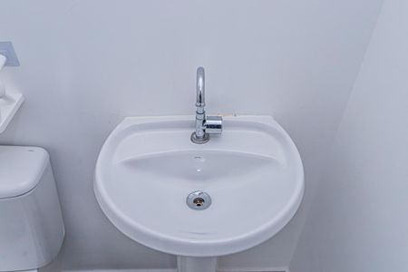 Apartamento para alugar com 32m², 2 quartos e sem vaga Apartamento para alugar com 32m², 2 quartos e sem vagaBanheiro