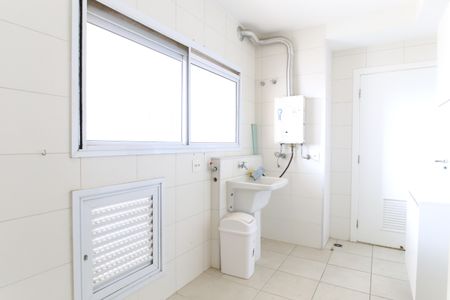 Apartamento para alugar com 245m², 4 quartos e 3 vagasCozinha / Lavanderia