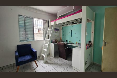 Casa à venda com 140m², 3 quartos e 3 vagas Casa à venda com 140m², 3 quartos e 3 vagasQuarto 4