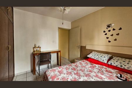 Casa à venda com 140m², 3 quartos e 3 vagas Casa à venda com 140m², 3 quartos e 3 vagasQuarto 2