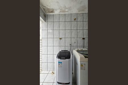 Casa à venda com 140m², 3 quartos e 3 vagas Casa à venda com 140m², 3 quartos e 3 vagasÁrea de Serviço