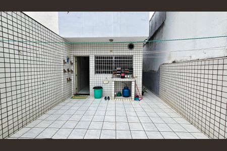 Casa à venda com 140m², 3 quartos e 3 vagas Casa à venda com 140m², 3 quartos e 3 vagasQuintal