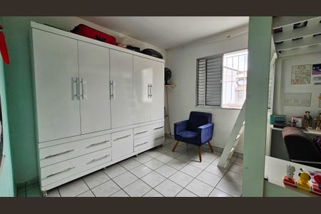 Casa à venda com 140m², 3 quartos e 3 vagas Casa à venda com 140m², 3 quartos e 3 vagasQuarto 4