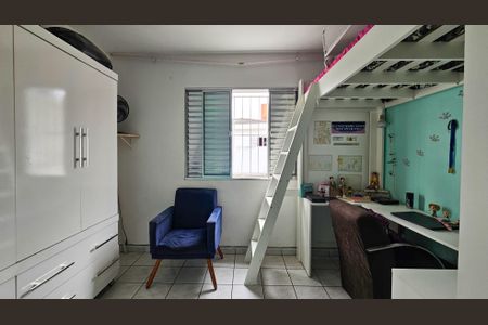 Casa à venda com 140m², 3 quartos e 3 vagas Casa à venda com 140m², 3 quartos e 3 vagasQuarto 4