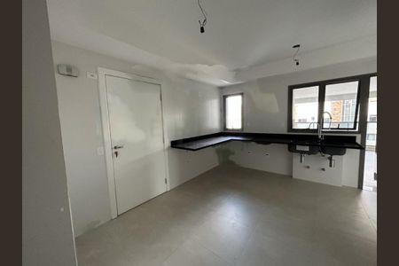 Apartamento à venda com 192m², 3 quartos e 4 vagas
