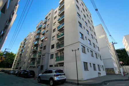Apartamento para alugar com 49m², 2 quartos e 1 vagaFachada do bloco