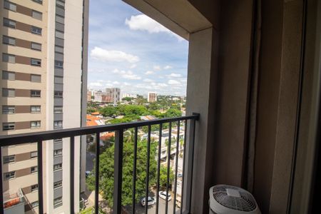 Studio para alugar com 25m², 1 quarto e sem vaga Studio para alugar com 25m², 1 quarto e sem vagaTerraço