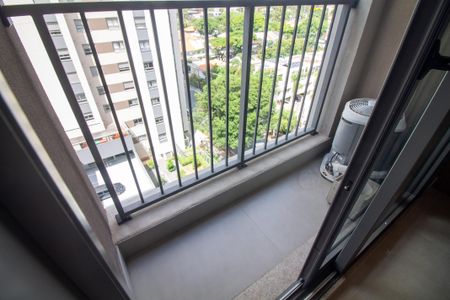 Studio para alugar com 25m², 1 quarto e sem vaga Studio para alugar com 25m², 1 quarto e sem vagaTerraço