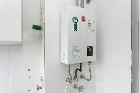 Apartamento para alugar com 68m², 2 quartos e 1 vagaÁrea de Serviço - Aquecedor a Gás