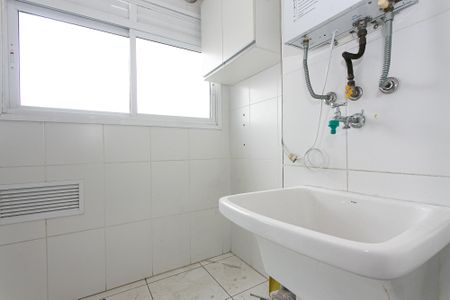 Apartamento para alugar com 68m², 2 quartos e 1 vagaÁrea de Serviço