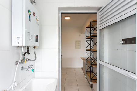 Apartamento para alugar com 68m², 2 quartos e 1 vagaÁrea de Serviço
