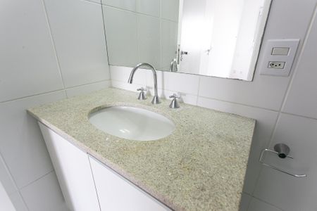Apartamento para alugar com 68m², 2 quartos e 1 vagaBanheiro da Suíte
