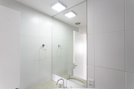 Apartamento para alugar com 68m², 2 quartos e 1 vagaBanheiro da Suíte