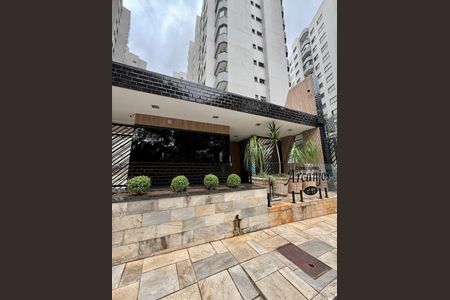 Apartamento à venda com 72m², 3 quartos e 2 vagasFachada