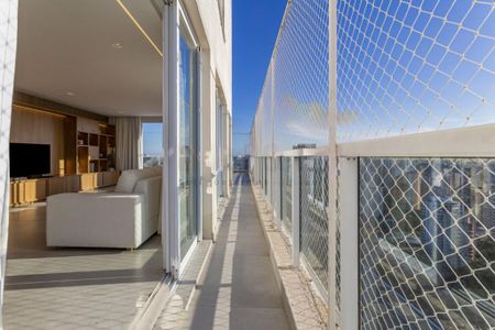 Apartamento à venda com 320m², 4 quartos e 4 vagas