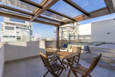 Apartamento à venda com 320m², 4 quartos e 4 vagas