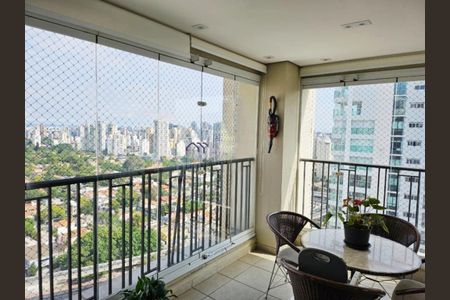 Apartamento à venda com 240m², 3 quartos e 4 vagas