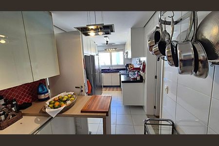 Apartamento à venda com 240m², 3 quartos e 4 vagas