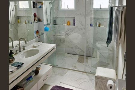Apartamento à venda com 240m², 3 quartos e 4 vagas