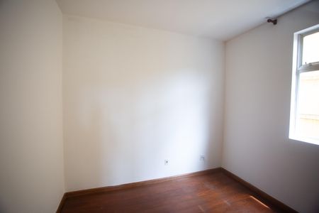 Apartamento à venda com 90m², 3 quartos e 2 vagasQuarto