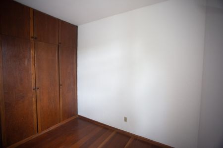 Apartamento à venda com 90m², 3 quartos e 2 vagasQuarto 2