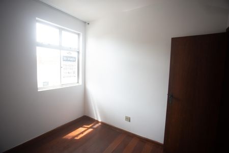 Apartamento à venda com 90m², 3 quartos e 2 vagasQuarto 2