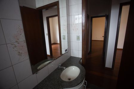 Apartamento à venda com 90m², 3 quartos e 2 vagasBanheiro