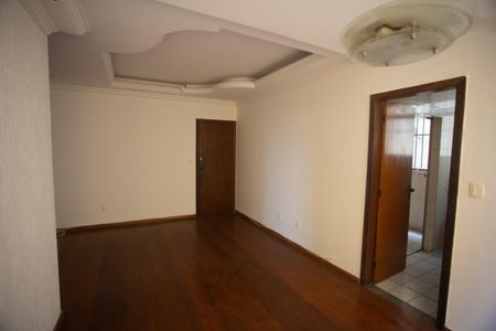 Apartamento à venda com 90m², 3 quartos e 2 vagasSala