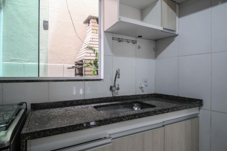 Cozinha de casa para alugar com 2 quartos, 65m² em Centro, Nilópolis