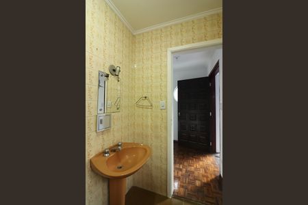 Casa para alugar com 327m², 4 quartos e 7 vagasLavabo