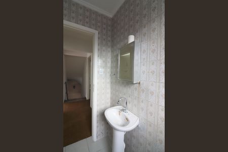 Casa para alugar com 327m², 4 quartos e 7 vagasBanheiro Social 2