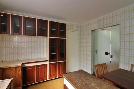 Casa para alugar com 327m², 4 quartos e 7 vagasCozinha