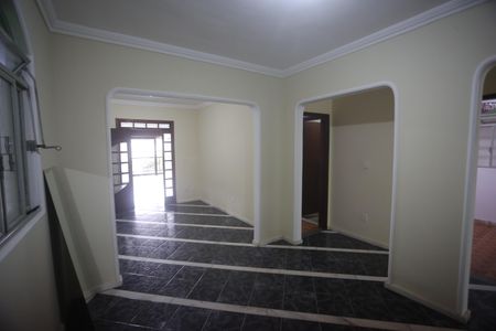 Sala de casa para alugar com 3 quartos, 230m² em Salgado Filho, Belo Horizonte