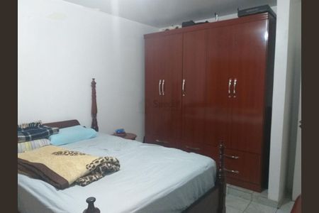 Casa à venda com 3 quartos, 186m² em Jardim Piqueroby, São Paulo