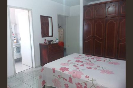 Casa à venda com 3 quartos, 186m² em Jardim Piqueroby, São Paulo