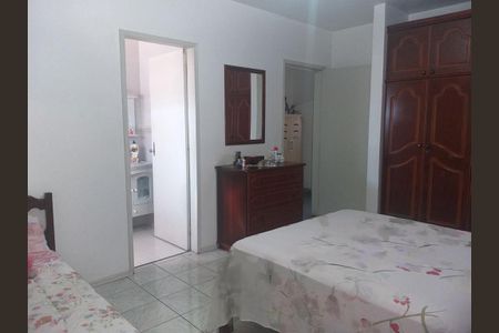 Casa à venda com 3 quartos, 186m² em Jardim Piqueroby, São Paulo