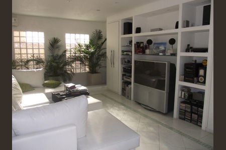 Casa à venda com 4 quartos, 433m² em Real Parque, São Paulo