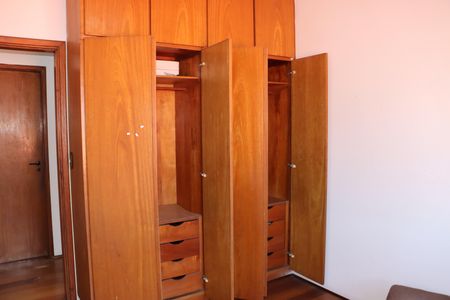 Casa para alugar com 376m², 6 quartos e 6 vagasQuarto 3