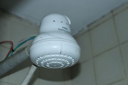 Casa para alugar com 376m², 6 quartos e 6 vagasBanheiro de Serviço