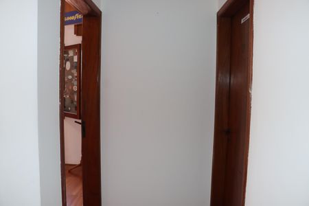 Casa para alugar com 376m², 6 quartos e 6 vagasCorredor