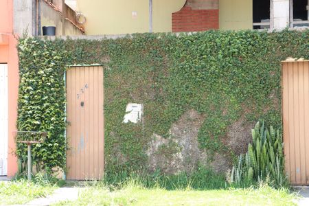 Casa para alugar com 376m², 6 quartos e 6 vagasFachada