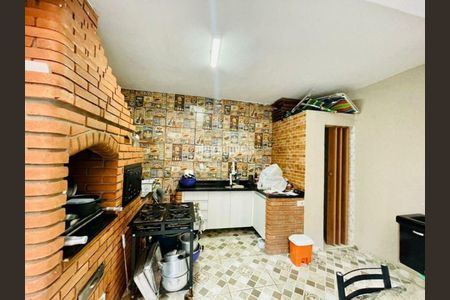 Casa à venda com 2 quartos, 160m² em Vila Mariana, São Paulo