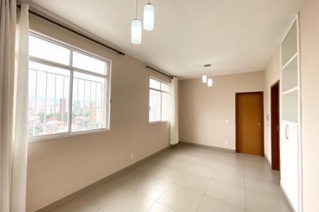 Sala de apartamento à venda com 3 quartos, 88m² em Santa Tereza, Belo Horizonte