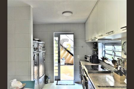 Casa à venda com 3 quartos, 176m² em Sumaré, São Paulo