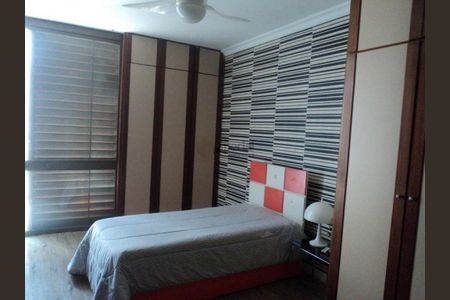 Casa à venda com 5 quartos, 320m² em Vila Santo Estevão, São Paulo