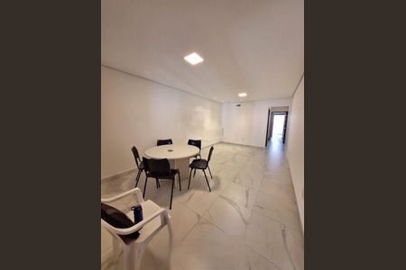 Casa à venda com 3 quartos, 111m² em Vila Guilhermina, São Paulo