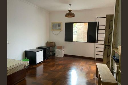 Casa à venda com 4 quartos, 220m² em Jardim Leonor, São Paulo