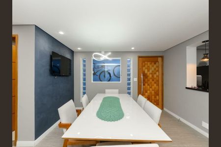 Casa à venda com 3 quartos, 300m² em Parque Colonial, São Paulo