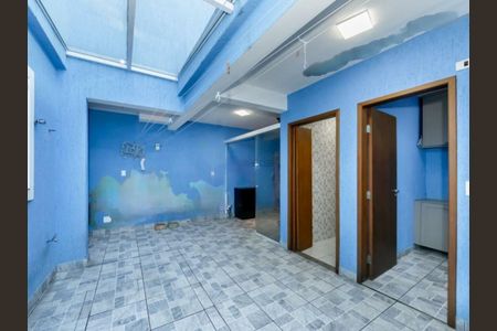 Casa à venda com 3 quartos, 300m² em Parque Colonial, São Paulo