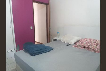 Casa à venda com 2 quartos, 100m² em Jardim Piqueroby, São Paulo